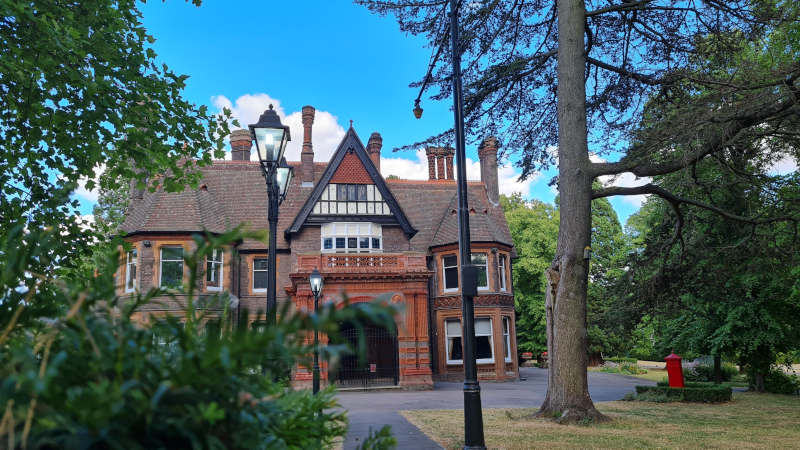 Image of Wardon House