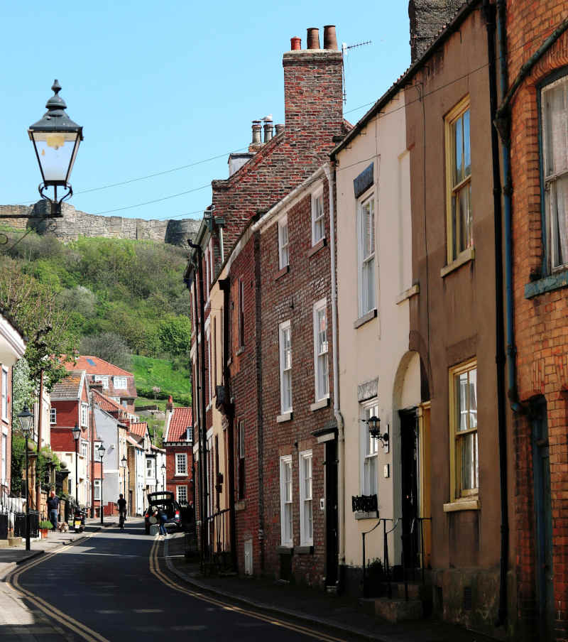 Image of a narrow street in Scarborough